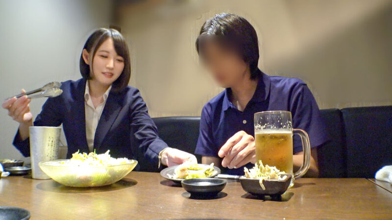 お仕事終わりの汗ばんだピタパン尻がエロい新人パンツスーツOLさんｗｗｗ