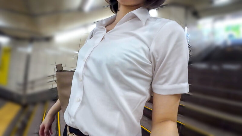 お仕事終わりの汗ばんだピタパン尻がエロい新人パンツスーツOLさんｗｗｗ